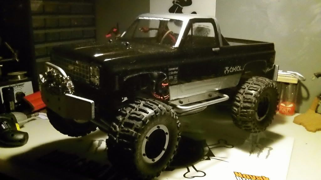 axial scx10 ii painted body